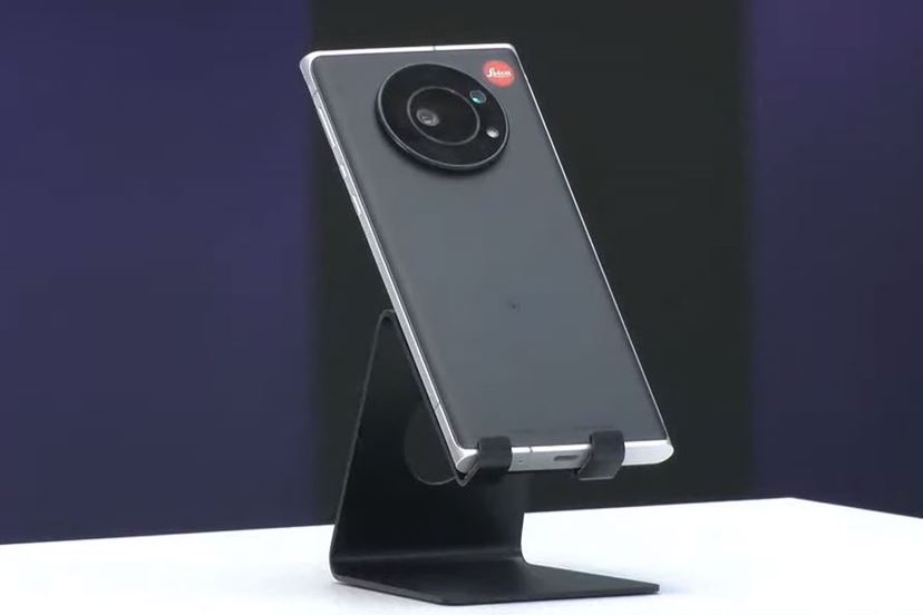 ソフトバンクから、ライカ初のスマホ「LEITZ PHONE 1」が登場。価格は