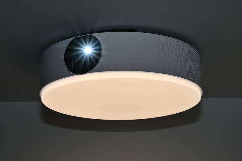 Ankerのシーリング一体型プロジェクター「Nebula Nova」など新製品を