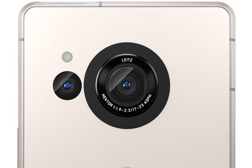 ライカ監修カメラを搭載する効率型ハイエンド「AQUOS R8」速報レポート