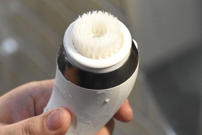 理容室のヒゲ剃りクリームを再現！ パナソニック「濃密泡ブラシ」が