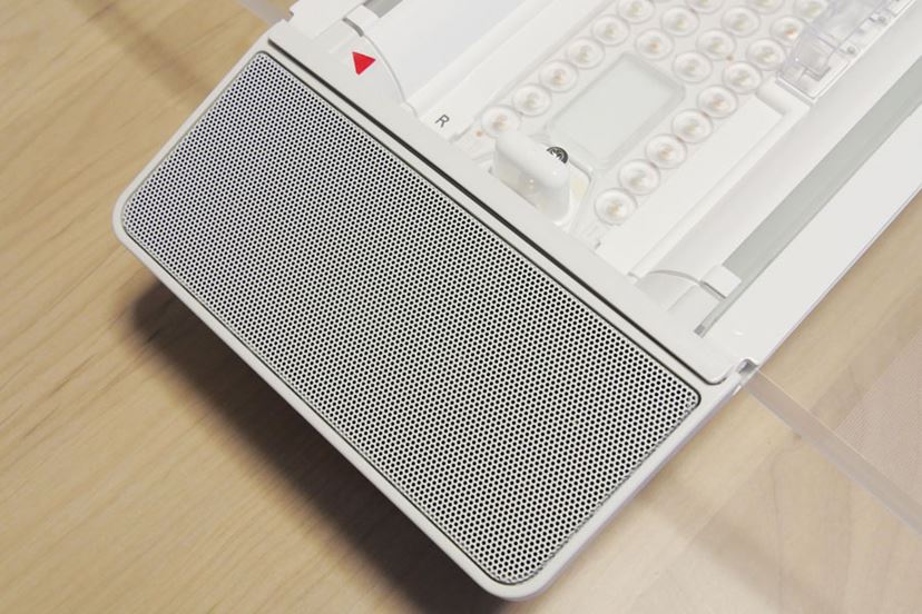 光と音のシャワーが心地いい！ スピーカー搭載LEDシーリングライトで