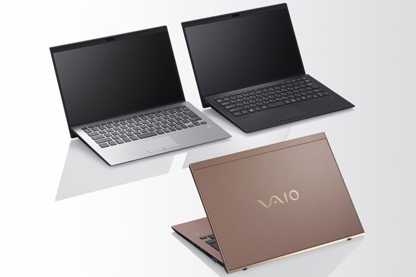 13型のボディサイズに14型液晶を搭載した大画面モバイル「VAIO SX14
