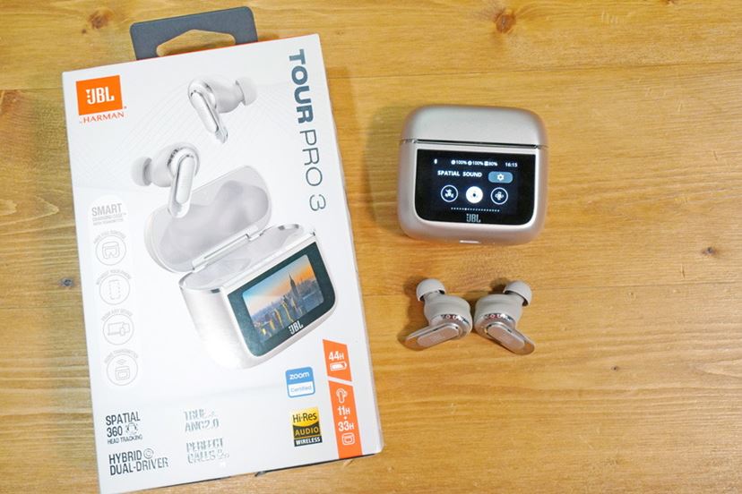 2024年No.1多機能モデル JBL「TOUR PRO 3」をいろいろ試してみた