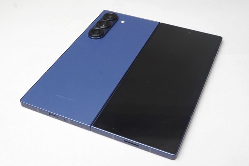 折りたたみスマホ「Galaxy Z Fold6」レビュー！ 薄さと軽さに驚く6代目