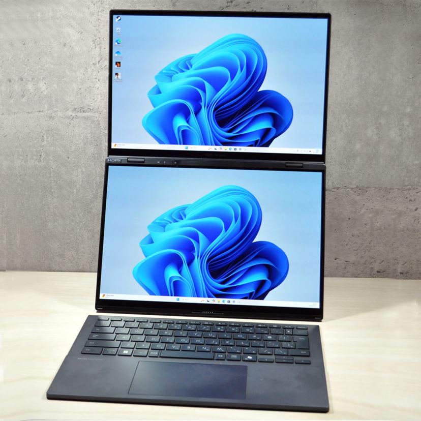 2つの14型ディスプレイで作業効率アップ！ ASUS「Zenbook DUO UX8406CA