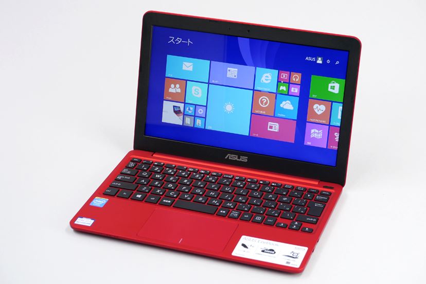 ASUS JAPAN「EeeBook X205TA」―売れ筋2位！ 3万円モバイルノートPCの