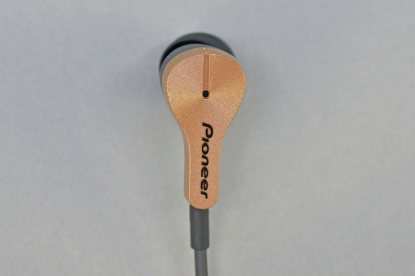 イヤホン Pioneer Rayz SE-LTC3R-K パイオニア RAYZ SE-LTC3R-K