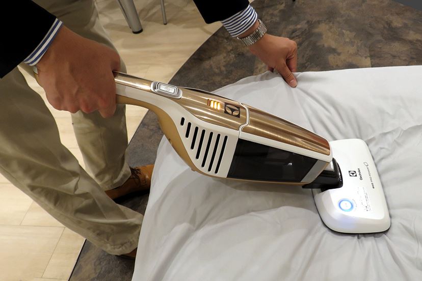 布団掃除も！ 「3in1」に進化したエレクトロラックスのスティック