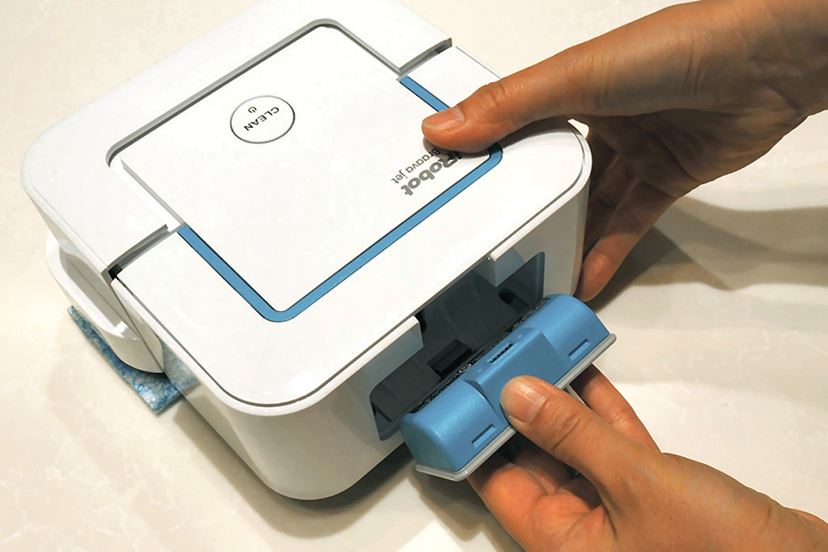 床拭きロボット「ブラーバ」が強力・コンパクトな「ブラーバ ジェット