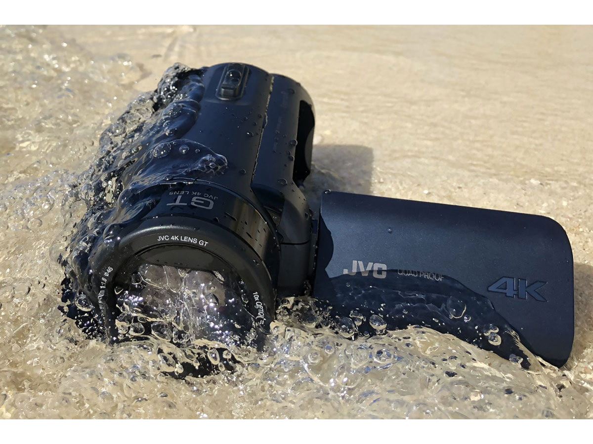 4K×タフネス！異色のビデオカメラJVC「Everio R GZ-RY980」海外
