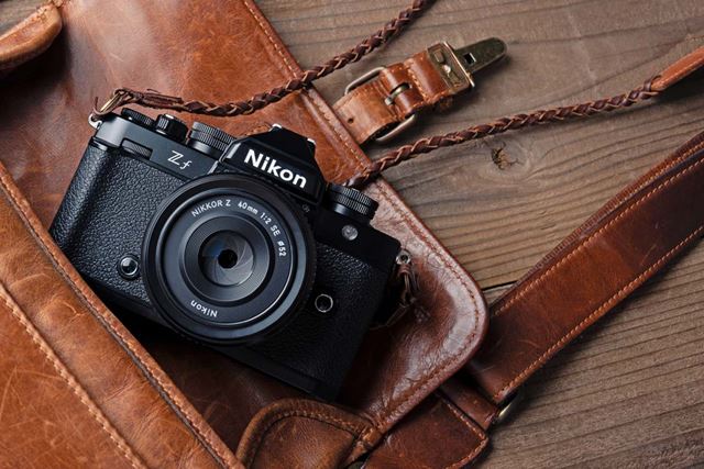 ニコン Z f 40mm f/2(SE)レンズキット [ブラック] 価格比較 - 価格.com