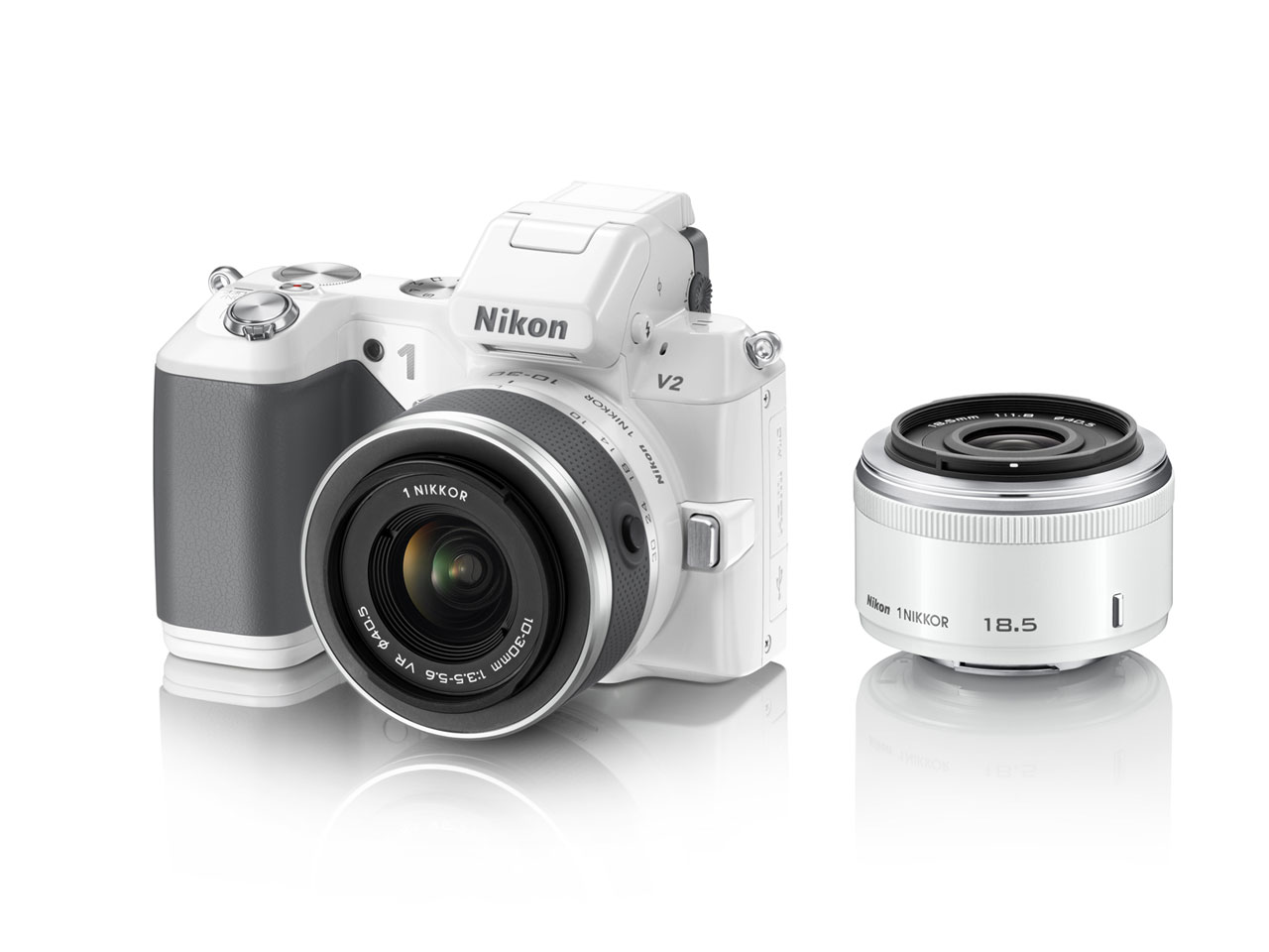 ニコン Nikon 1 V2 ダブルレンズキット [ホワイト] 価格比較 - 価格.com