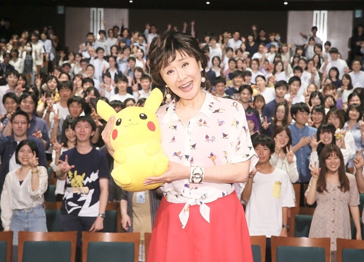 ミュウツーの逆襲EVOLUTION』“大人限定試写会”に小林幸子がサプライズ