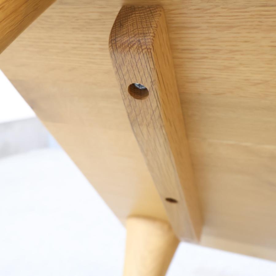 飛騨産業 キツツキ HIDA 森のことば オーク無垢材 節入り 正方形