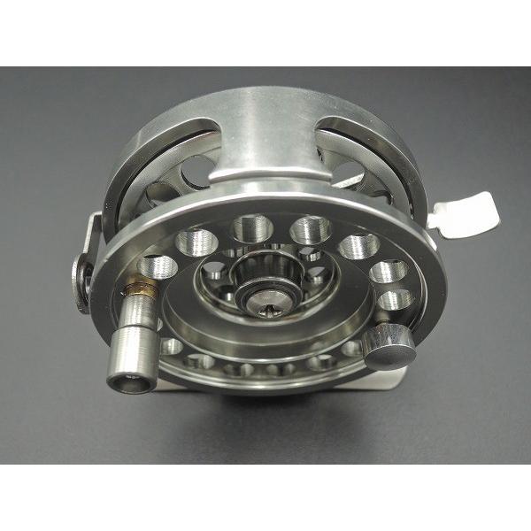 フライリール チヌ リール ガイド付き 小型 軽量 アルミ 錆びない