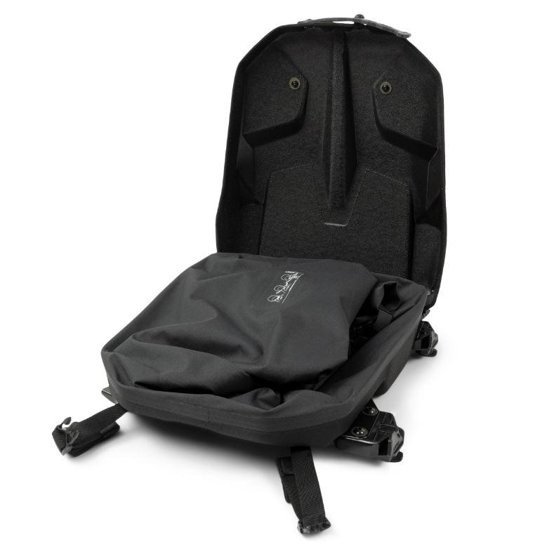 ski-doo/スキードゥ LinQ スリム防水トンネル バッグ - 26 L(REV Gen5