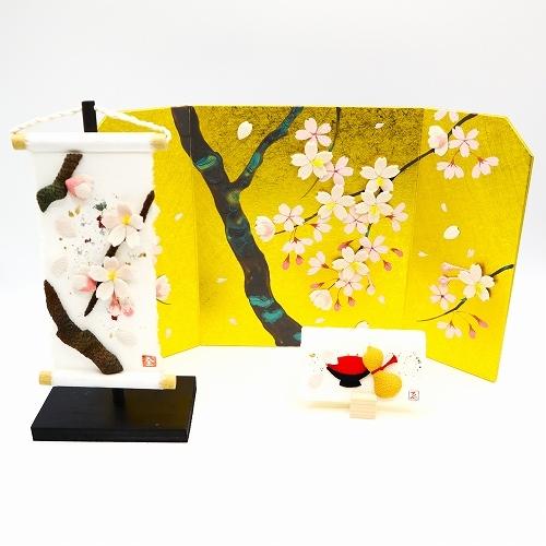 屏風 コンパクト ちりめん 小さい 手作り / 金屏風 桜花図 置物 押絵