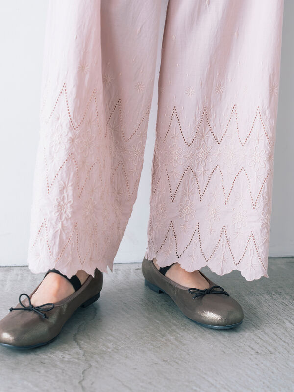 セール】 【kazumi×Samansa Mos2】刺繍パンツ（ブラック/ピンク