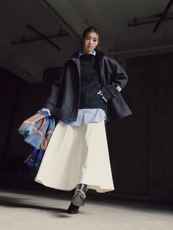 セール】 【宮本茉由着用】ボンディングフレアスカート（オフホワイト