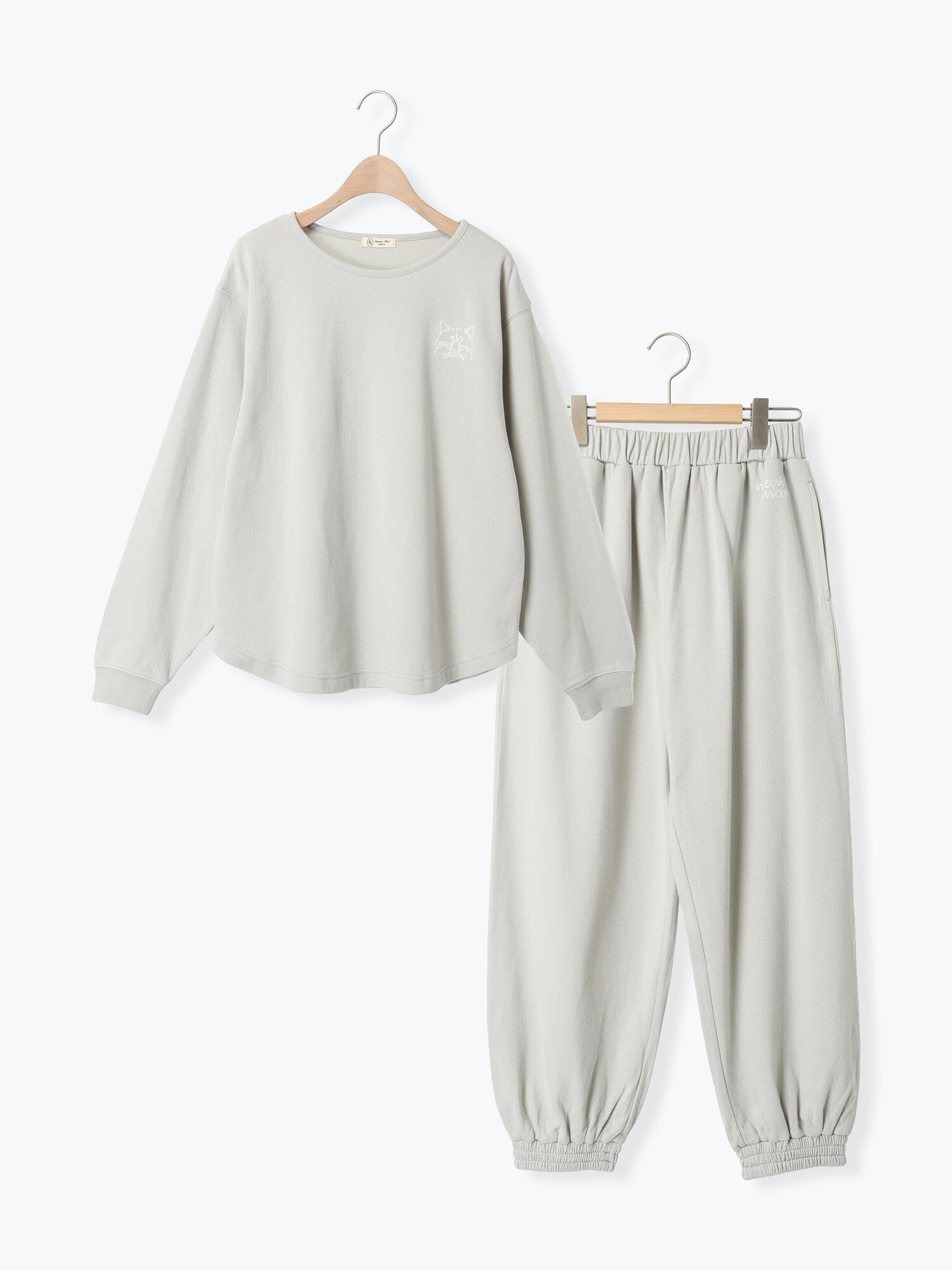 01_001.jpg?img_width=750