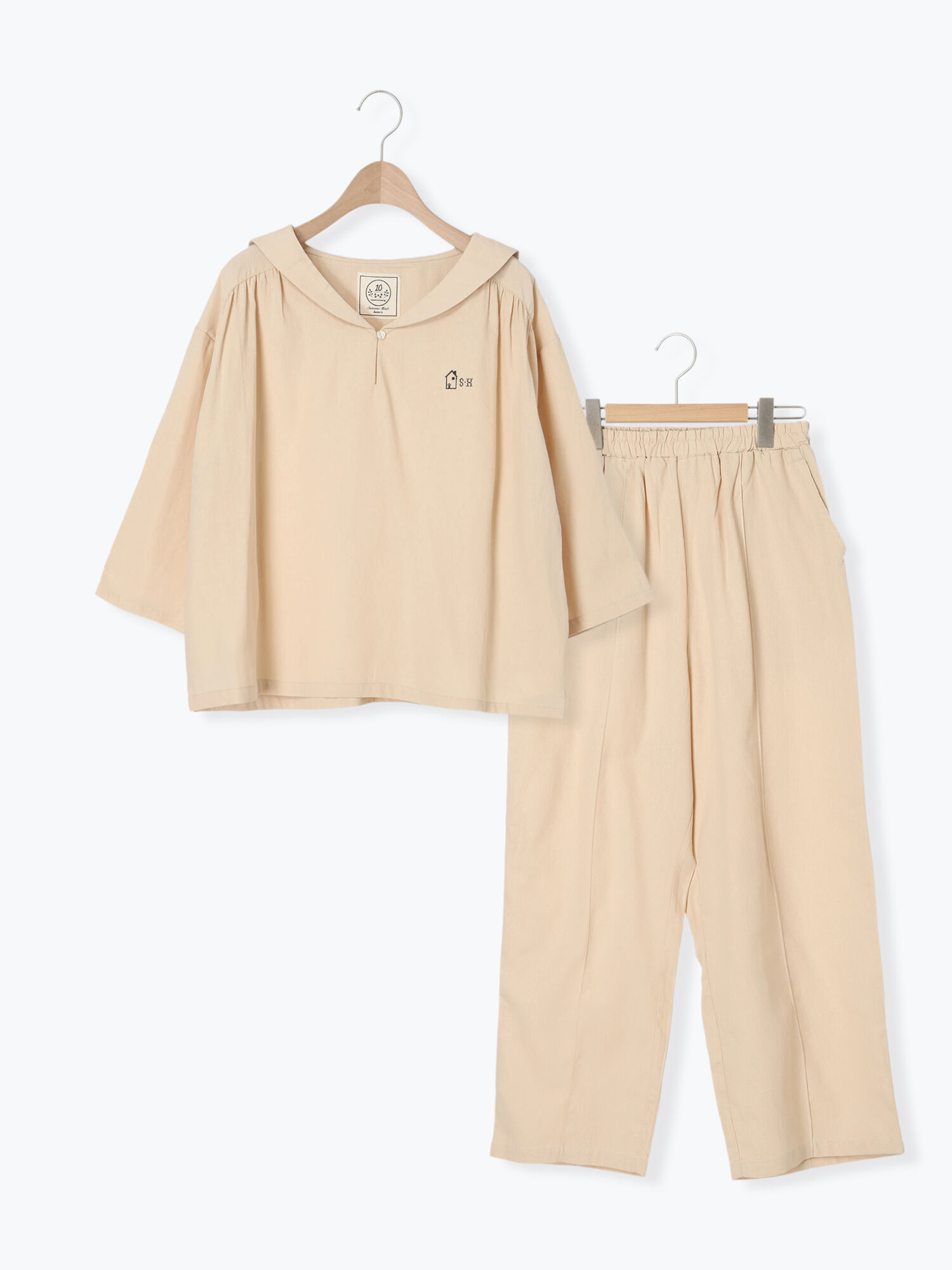 01_001.jpg?img_width=750