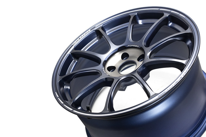 18×9.5 +44 Volk ZE40 TIME ATTACK III – Jackson Racing