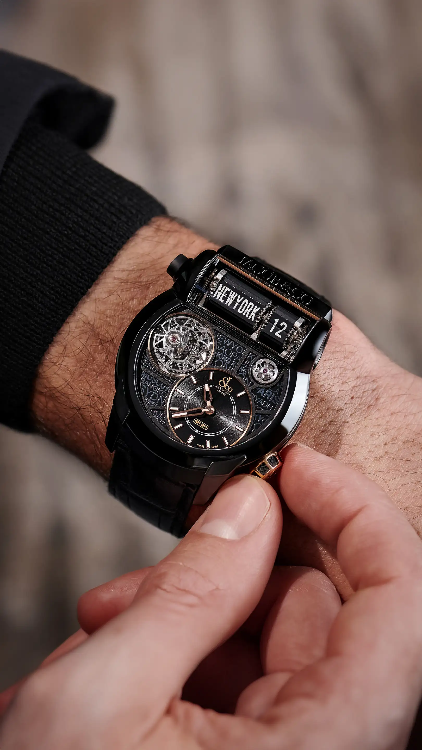 エピックSF24 トゥールビヨン | Jacob & Co.(ジェイコブ)公式サイト