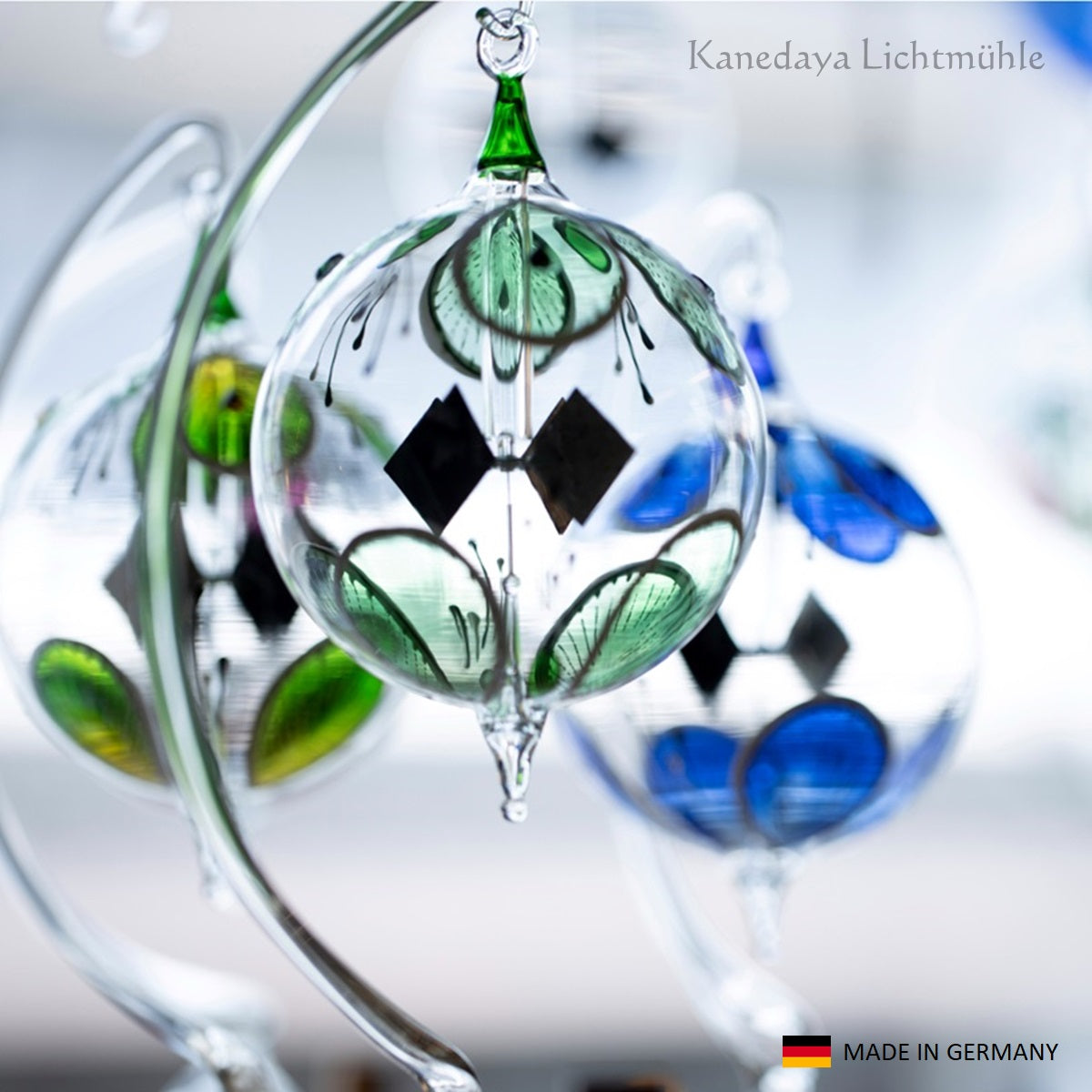 金田屋リヒトミューレ 公式 | 色とりどりのラジオメーターと魅惑の