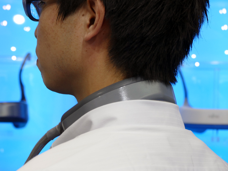 富士通ゼネラル、ペルチェ素子を内蔵する水冷式「ウェアラブルエアコン