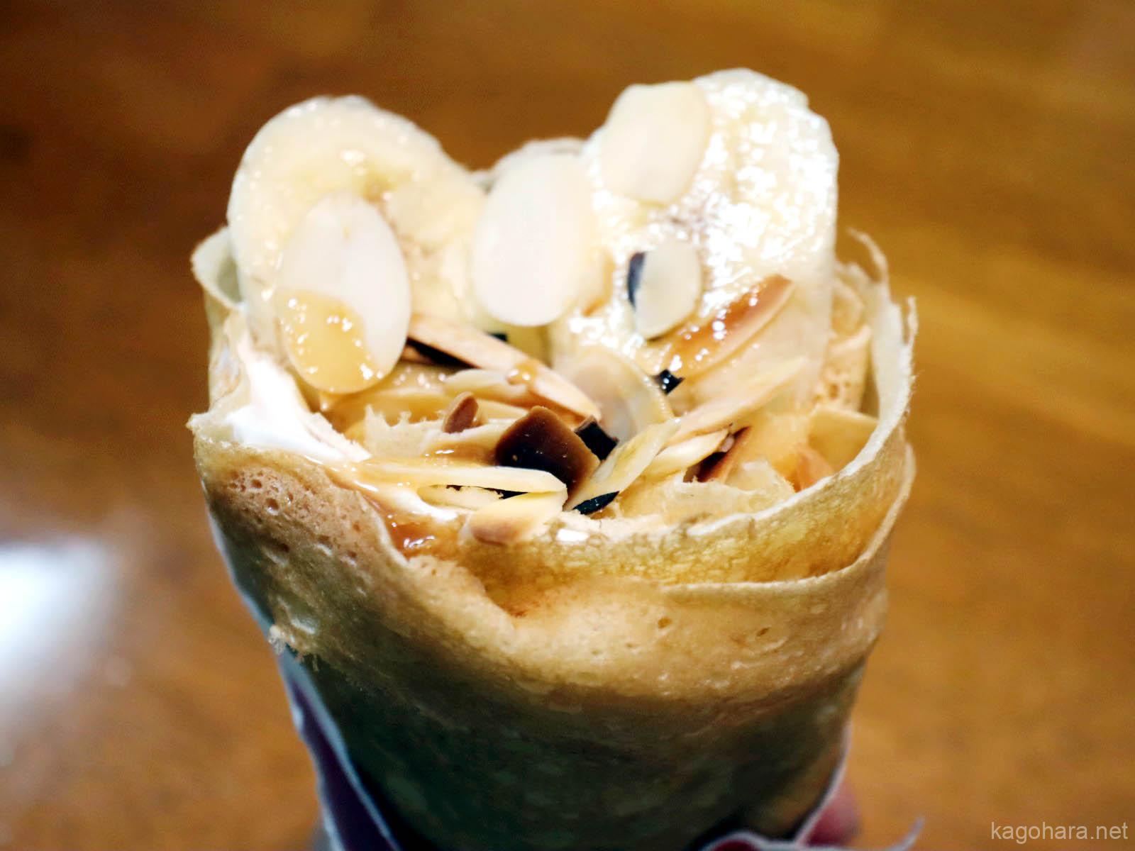 熊谷市新堀新田「にゃんクレープ」のキャラメルバナナアーモンド