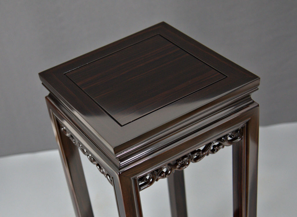 花台: 黒檀 角高卓 no.5524 / 唐木家具OSAKA