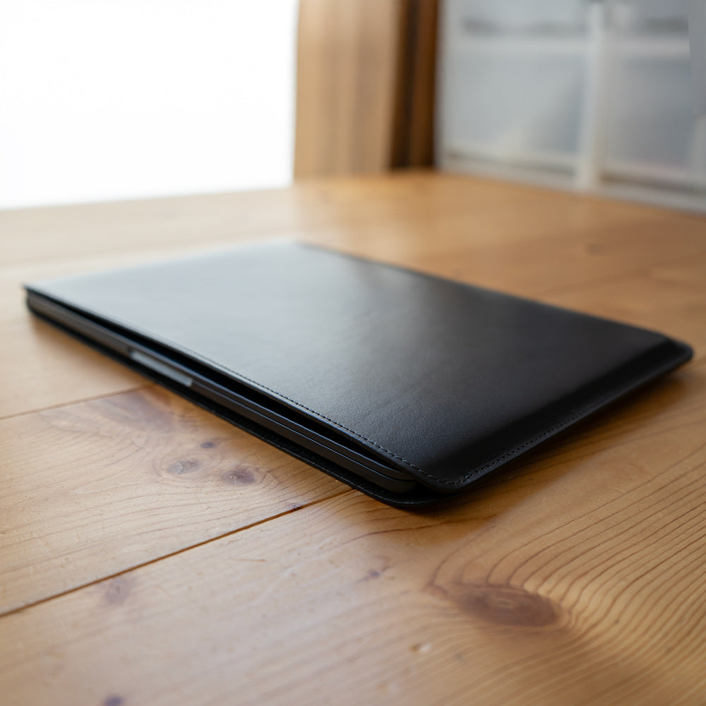 職人が作るレザースリーブ 13インチMacBook Air用 – 国立商店