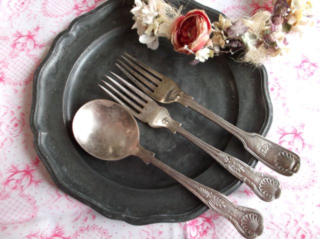 イギリスアンティーク,スープスプーン,シルバープレート,シェル柄