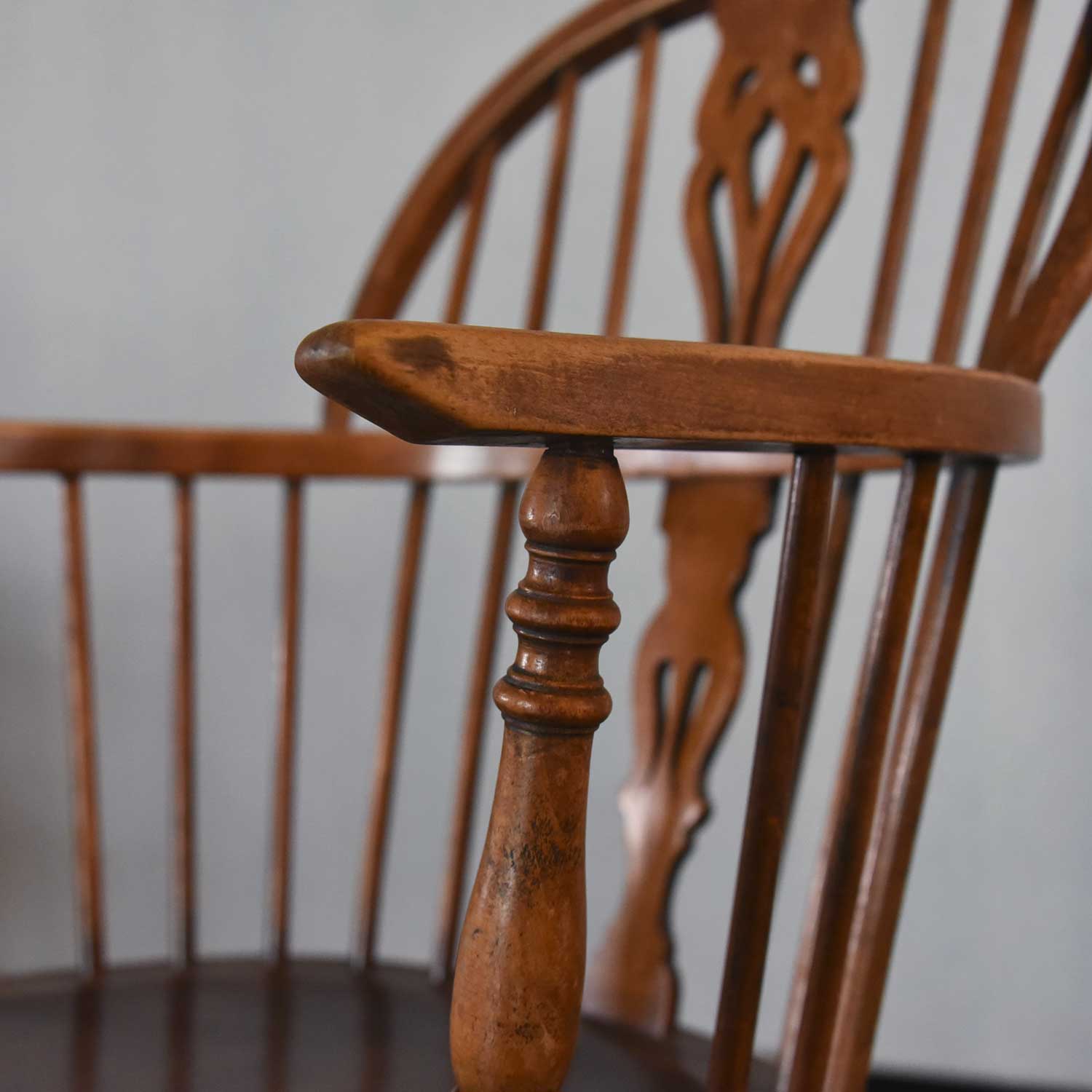 ウィンザーチェア /CH-239-1E～4E – 神戸アンティークウェアハウス