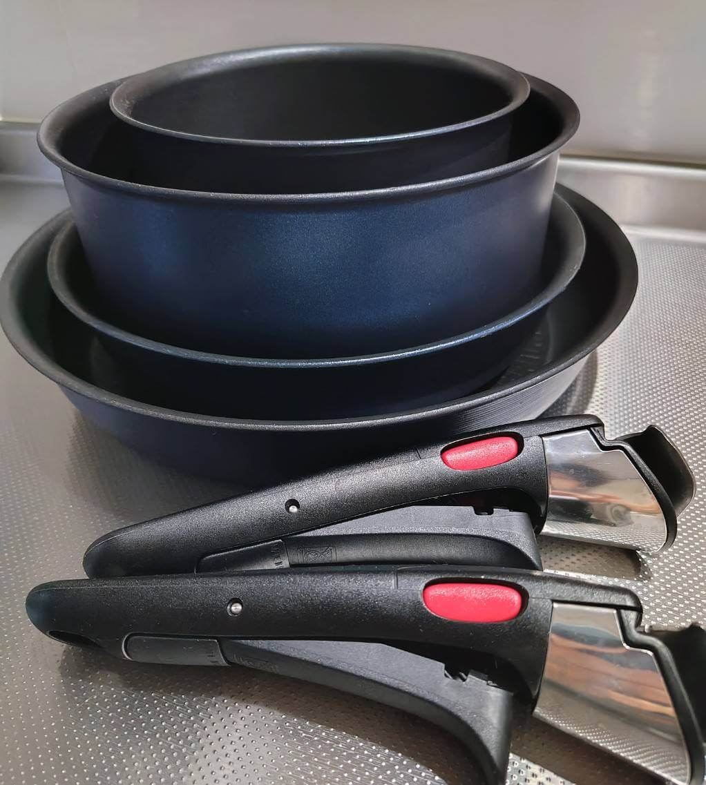 神調理器具。T-fal（ティファール）取っ手の取れる鍋、フライパン