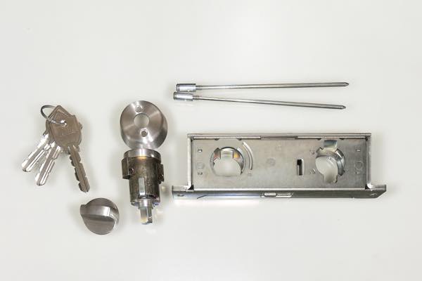 小池ガラス店 / MIWA U9TRU-1-48-28-R 仕上 : ST(強化ガラス開き扉用