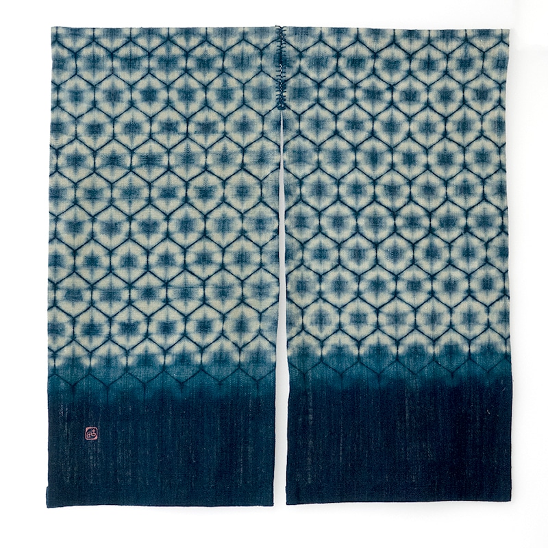 古庄紀治作 藍染め暖簾 亀甲 | Lacycle mall（ラシクルモール）