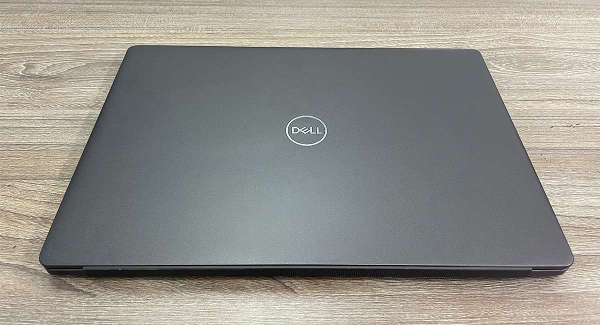 DELL Inspiron 7590 | Core i7 9750H | 8GB | Nvidia Geforce GTX 1650
