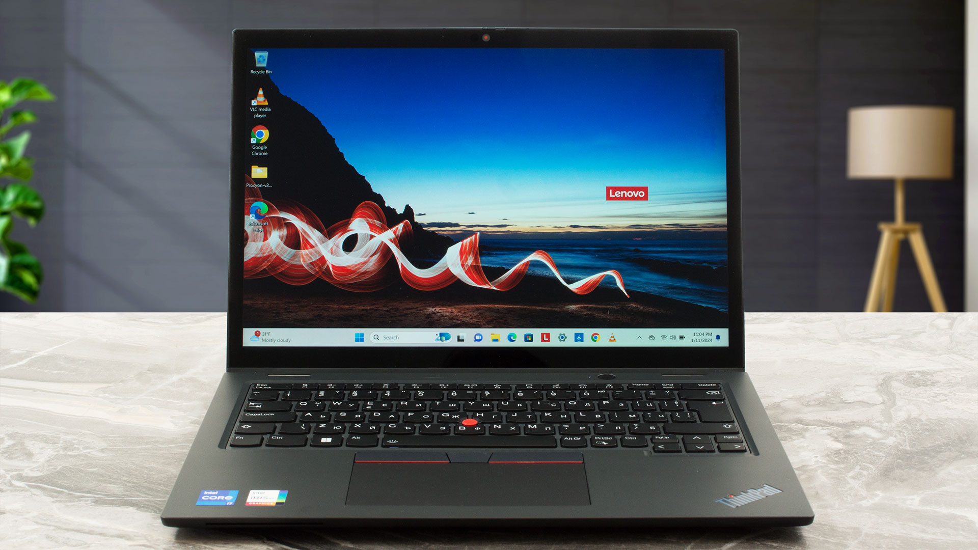 Lenovo ThinkPad L13 Yoga Gen 4 (Intel) レビュー - カラー精度の高い