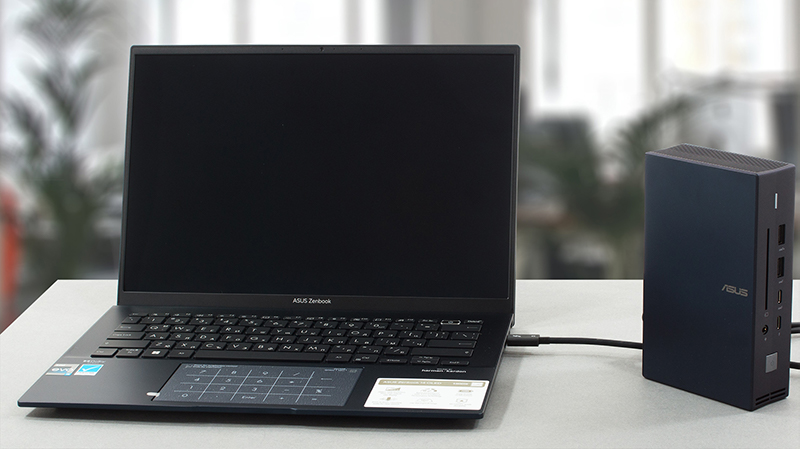 ASUS Zenbook 14 OLED (UX3402) - スペック、テスト、価格