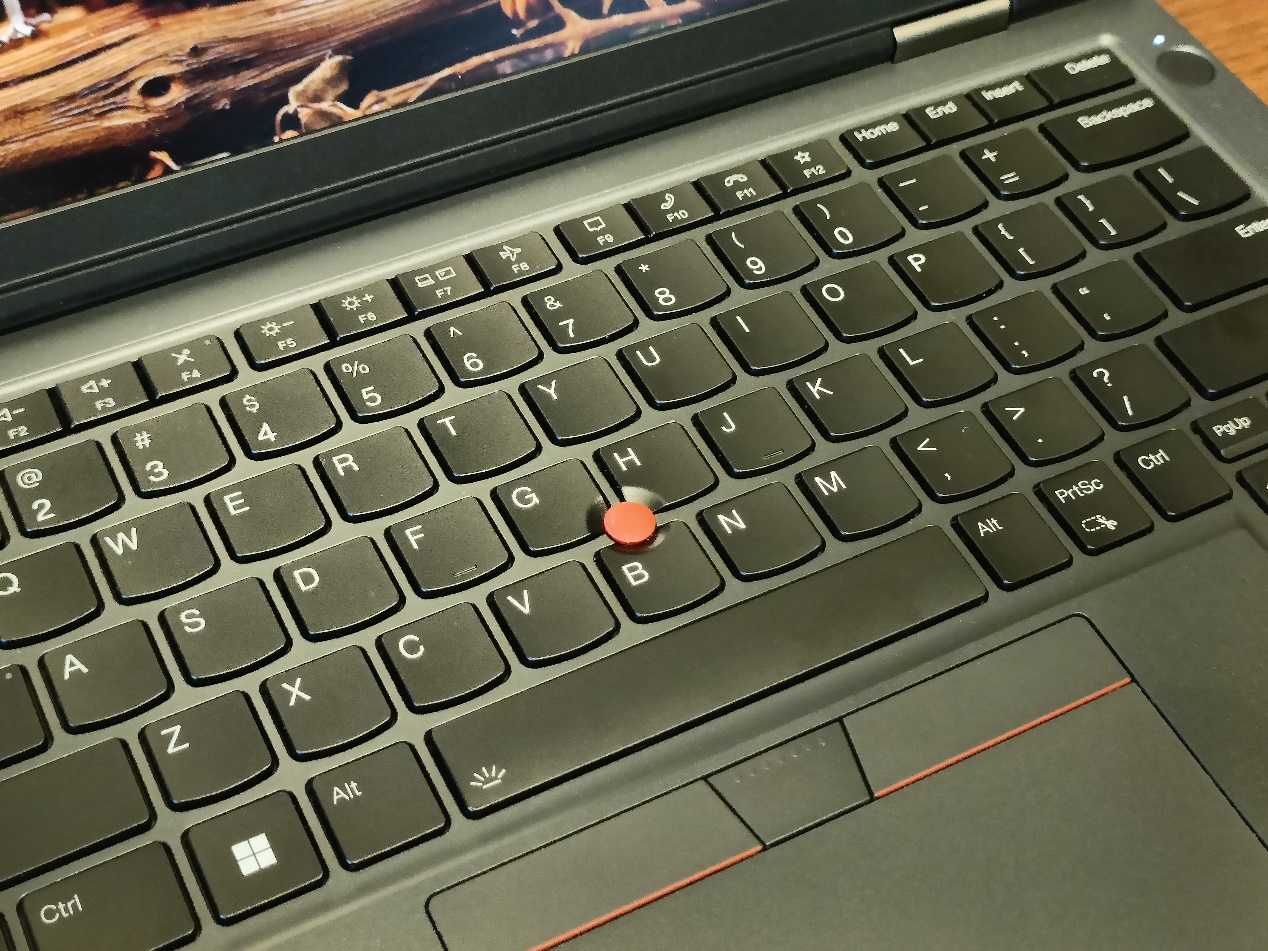 ThinkPad neo 14：高性能商务本新锐– 笔记本电脑评测
