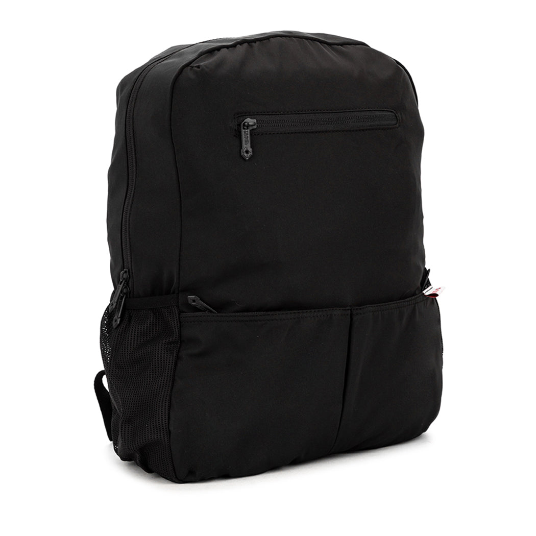 サッと広げてすぐ使える。折りたたみ式バックパック【TRAVEL SENTRY