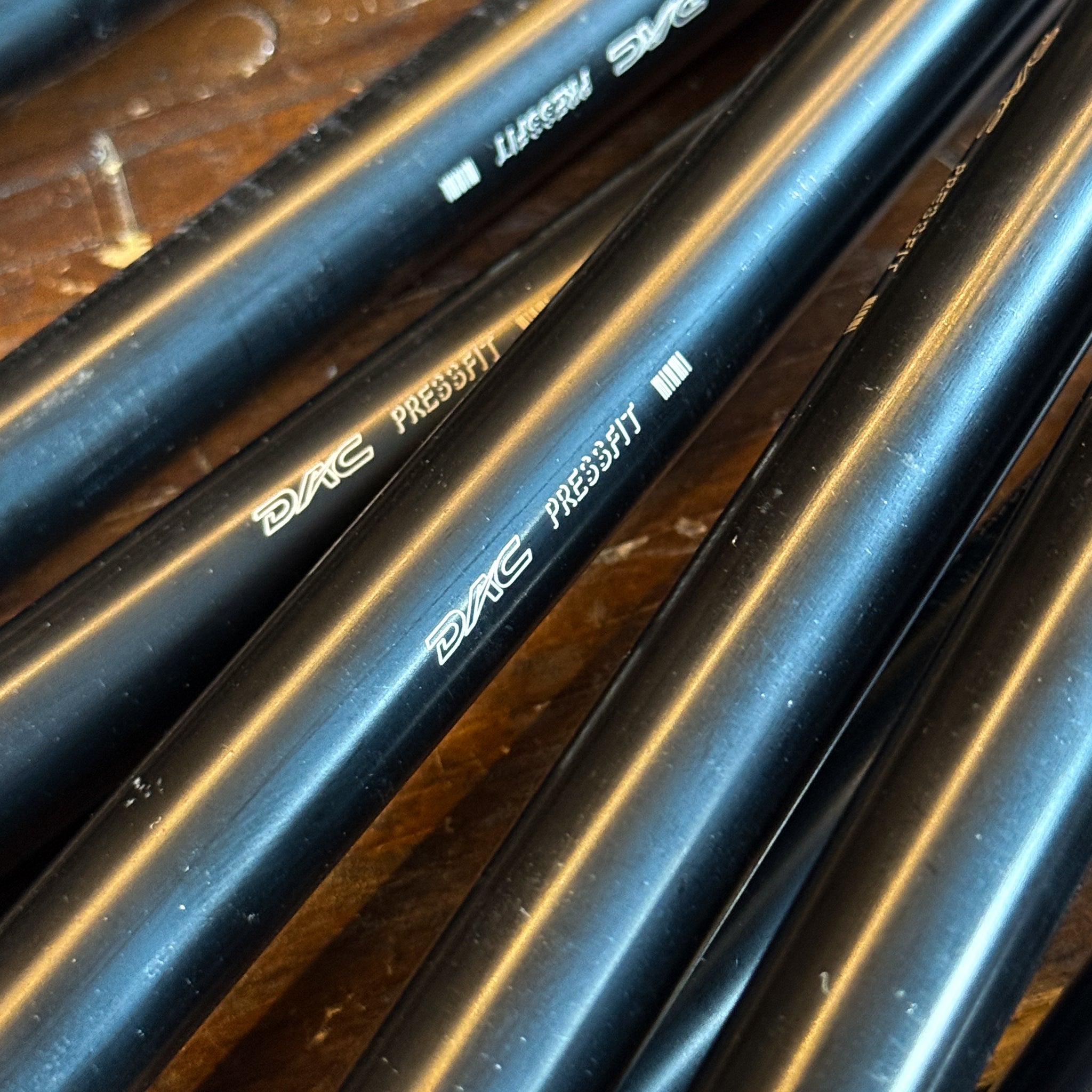 CAVE専用 DACポール1幕分 – LOG