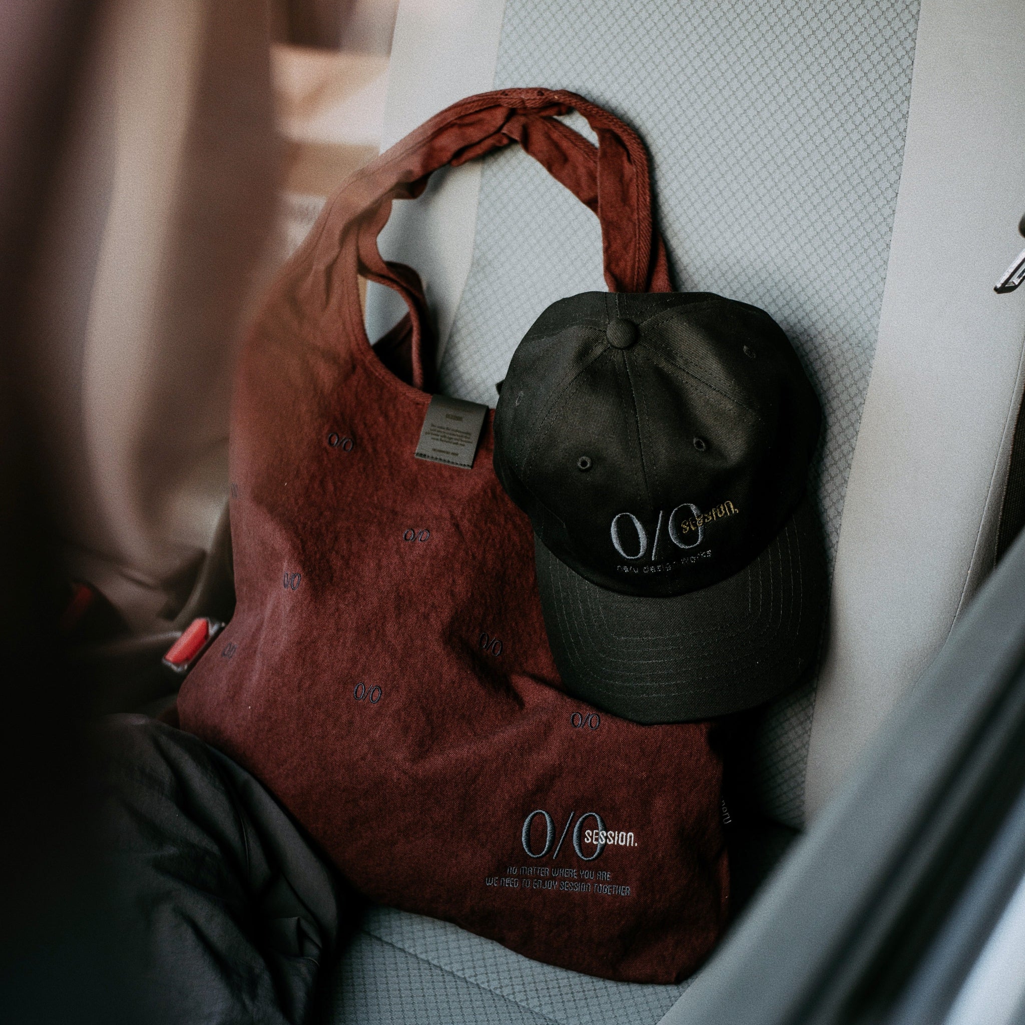 session×neru design works ゼロトート – LOG