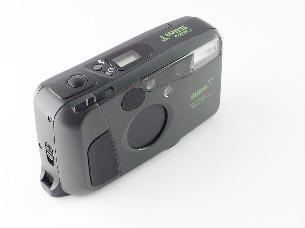 Kyocera Slim T 03 | The heavily hyped Zeiss Tessar-lensed Ya… | Flickr