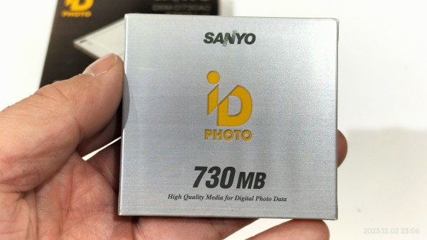 2000/平成12/SANYO/iD PHOTO DISK/DSM-D730AC/730MB/2型光磁気ディスク