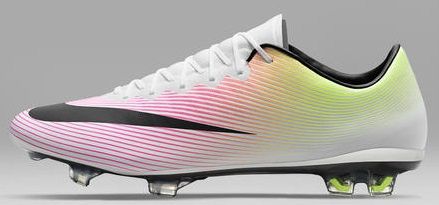 イブラヒモビッチの着用スパイクは？アディダス？ナイキ？【徹底解説