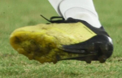 清武弘嗣がアディダス エックス19.2HGを着用！(ミドルモデルスパイク