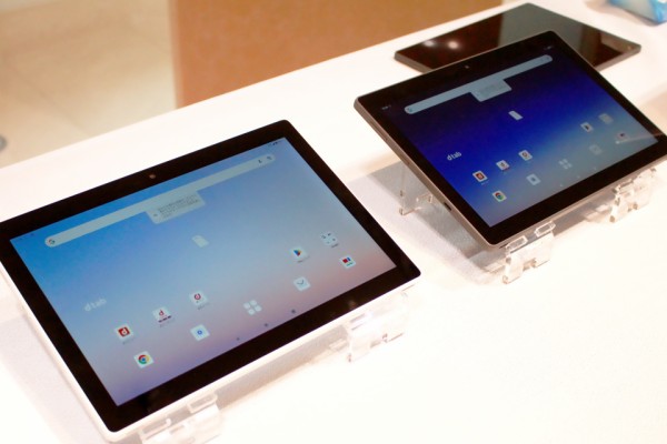 NTTドコモの10.1インチタブレット「dtab d-51C」を写真と動画で紹介
