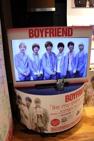 BOYFRIEND『Be my shine ～君を離さない～』発売記念展示